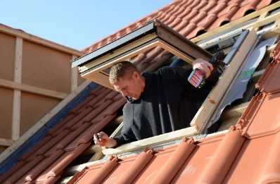 Pose de fenêtres de toit Velux à Quernes